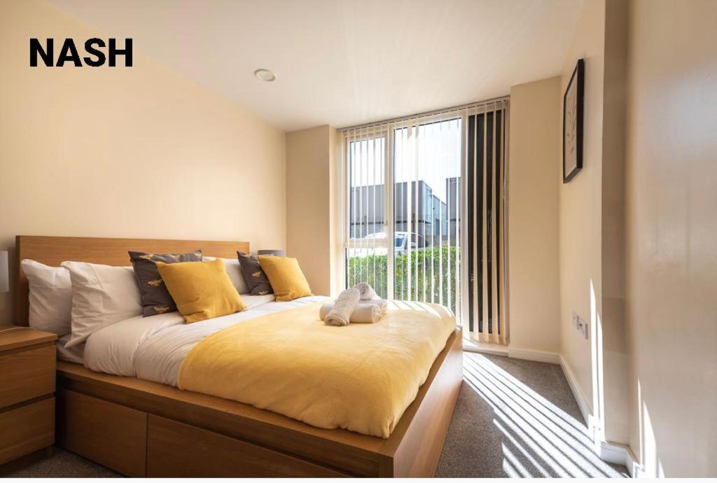 Stylish 2 Bedroom Apartment-Short Term Lets & Serviced Accomodation 雷丁 外观 照片